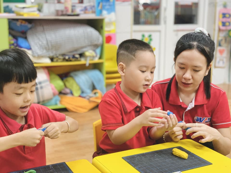 KHƠI DẬY SỰ SÁNG TẠO CÙNG ĐẤT NẶN – CHỦ ĐỀ TỰ DO