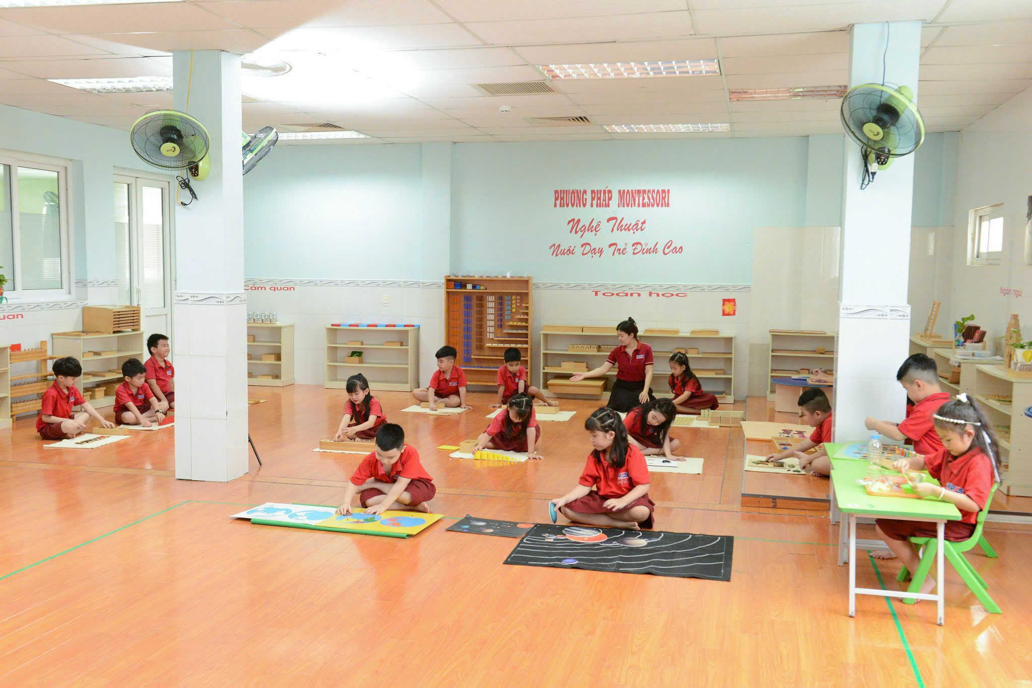 Chương trình giảng dạy