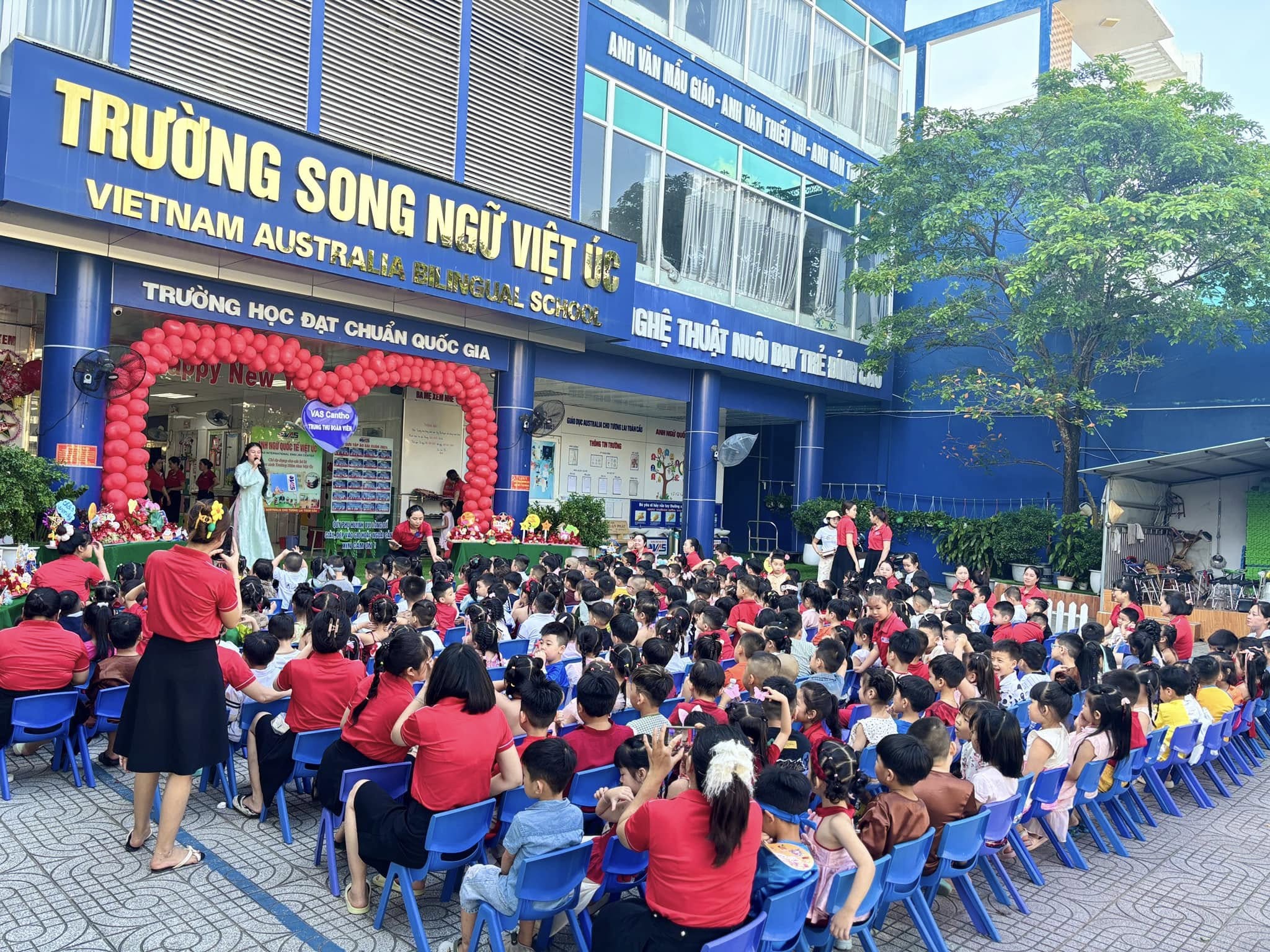 Trung thu rộn ràng – Niềm vui ngập tràn