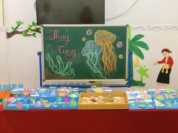 KHÁM PHÁ VÀ TRANG TRÍ CUNG ĐƯỜNG THỦY CUNG RỰC RỠ